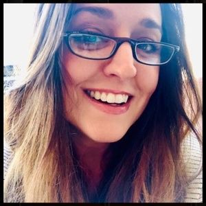 Meet your Posher, Teresa